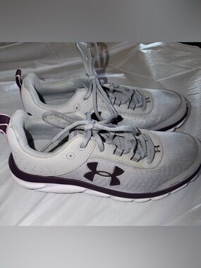 Women’s Under Armour Tennis Shoes
